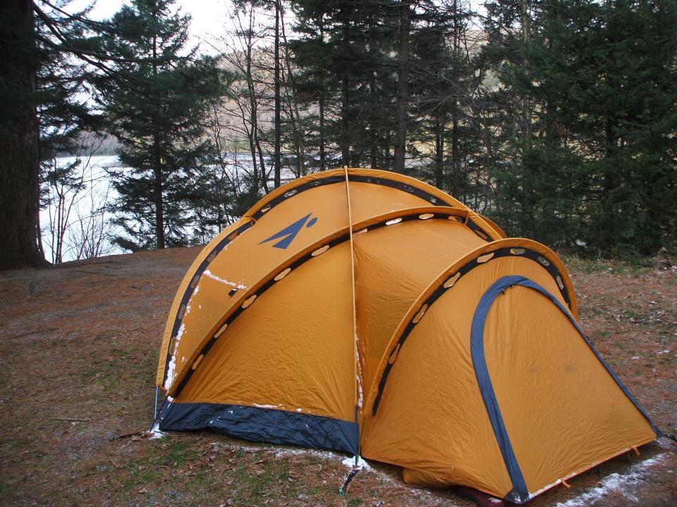 An example of a four-season tent.