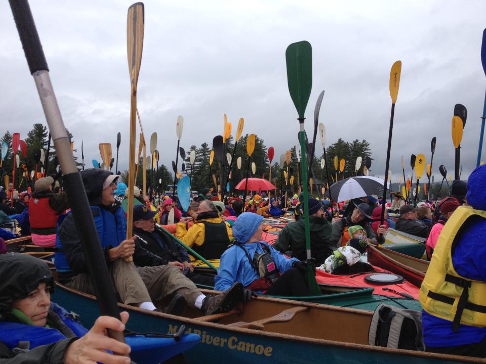 2,718 paddlers in a group