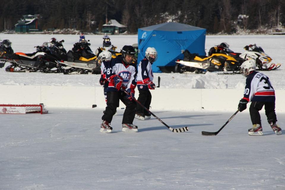 Adirondack Ice Bowl Hockey Contest in Inlet