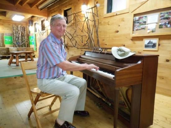 Bob Milne, world's best ragtime/boogie-woogie pianist