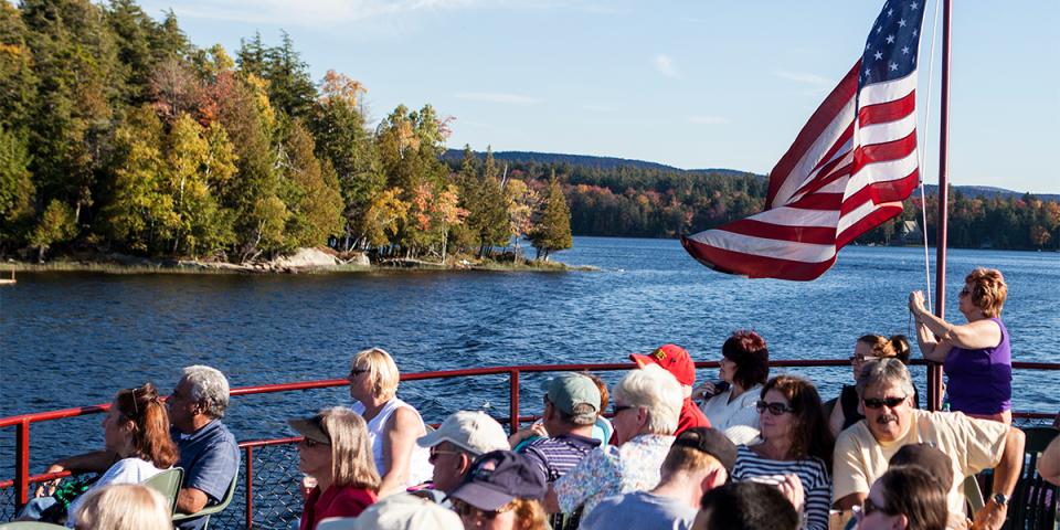Fall Tours Aboard the W.W. Durant in Raquette Lake