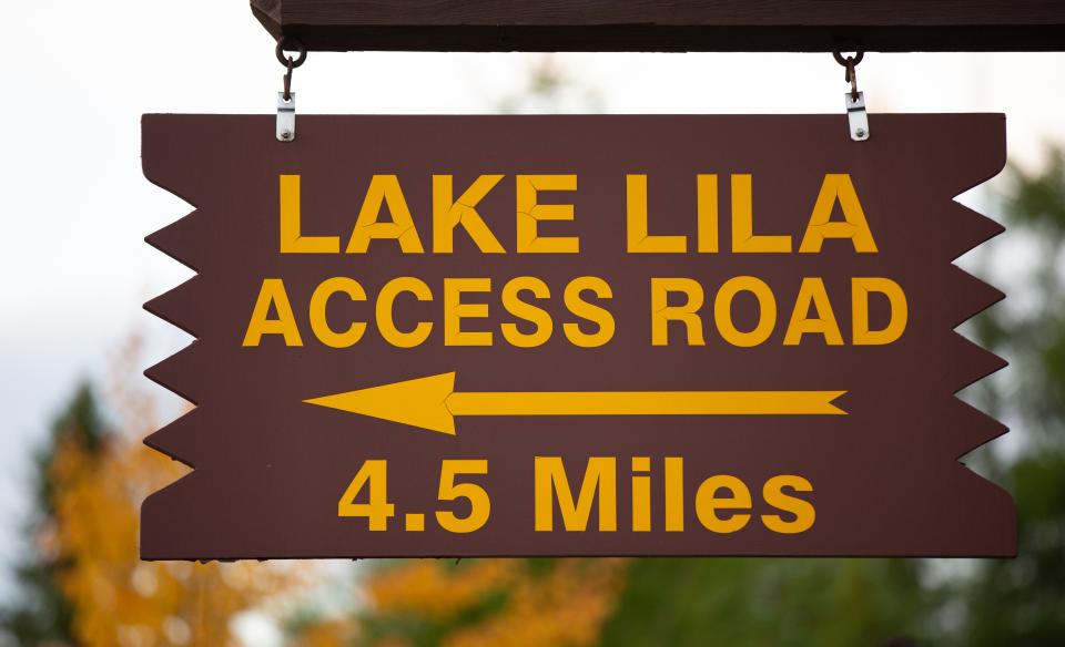 Look for the sign to the Lake Lila Access Road.
